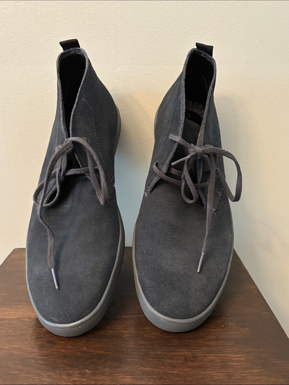 Calvin Klein Men's Nowles Suede Chukka Boots Dark Grey Size 10